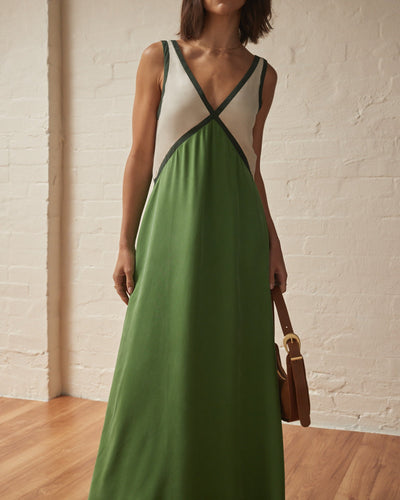 Jacky | Lightweight V-Neck Maxi Dress