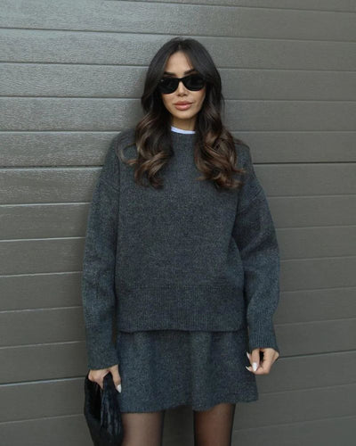 Laura | Sweater & Skirt