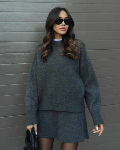 Laura | Sweater & Skirt