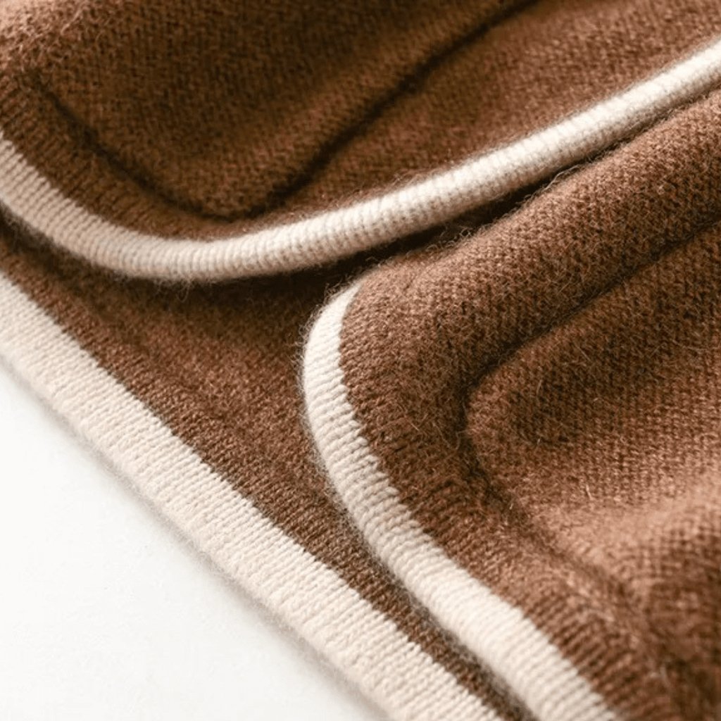 Coralie | Cozy Winter Sweater